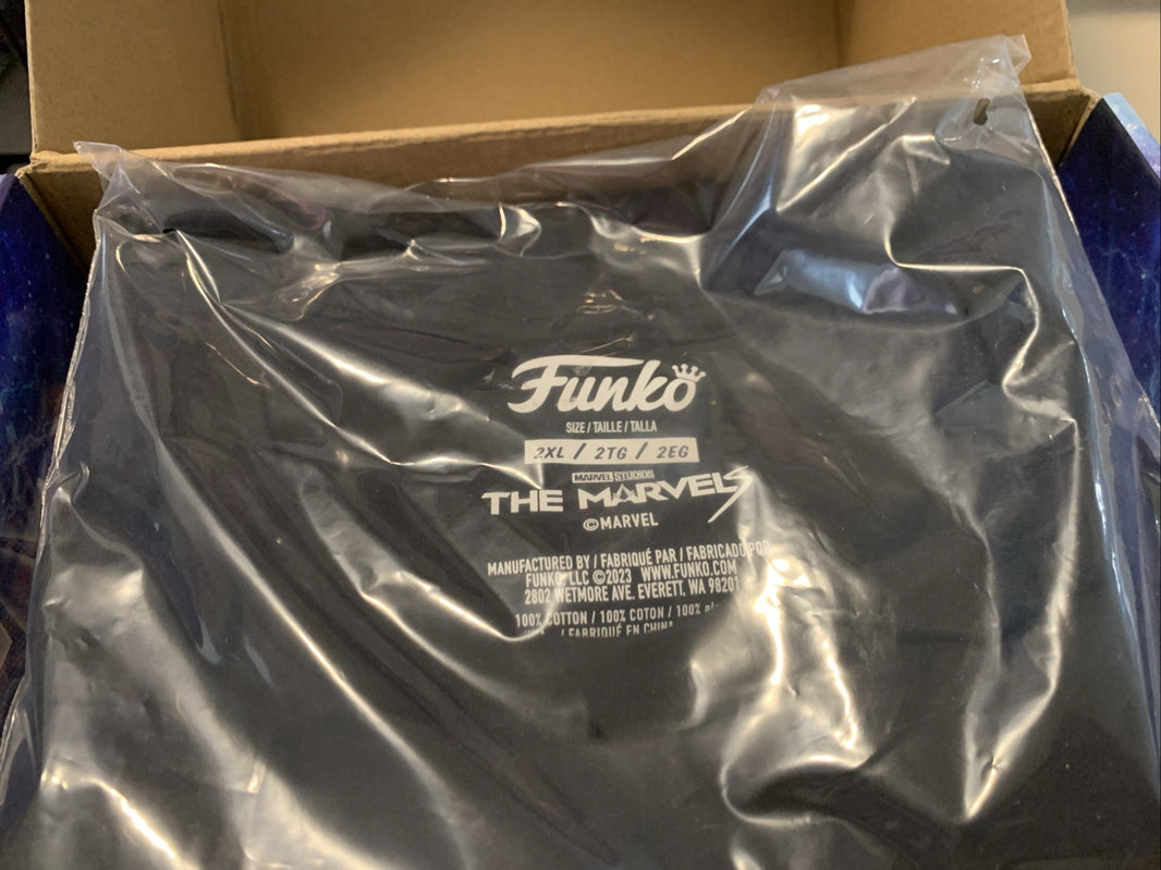 Funko Pop The Marvels - Marvel Collector Corps Box - Shirt Size 2 XL, Captain Ma1