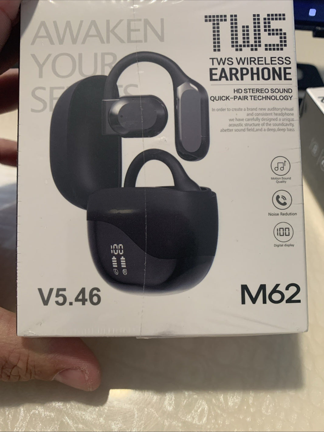 TWS Wireless Earbud Earphones HD W/translation Capabilities New M62 V5.460