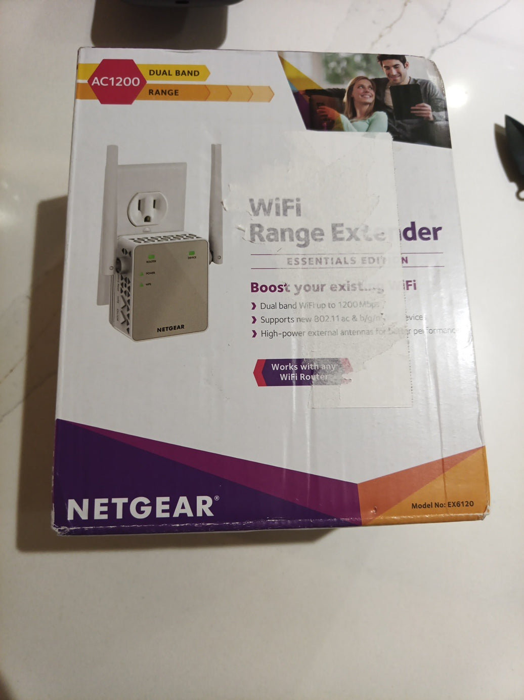 NETGEAR EX6120100NAS Wi-Fi Range Extender0