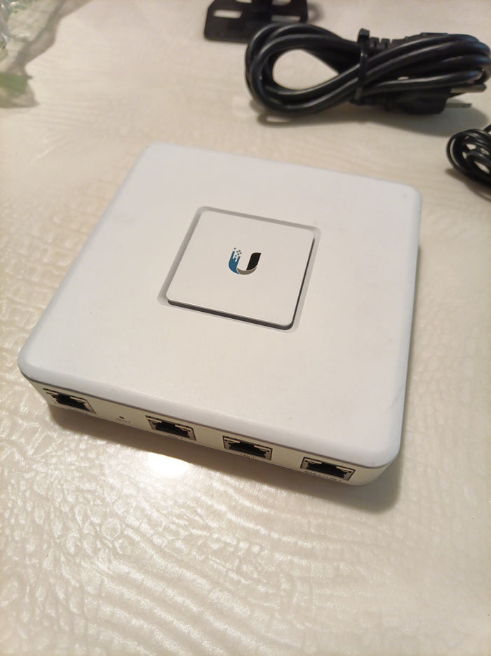 Ubiquiti UniFi Security Gateway USG No Box0