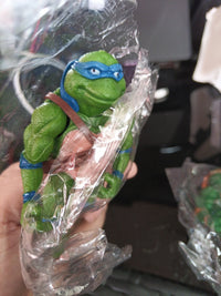 NEW  6 Teenage mutant ninja turtles toys bundle 4.5 inches high-quality 13