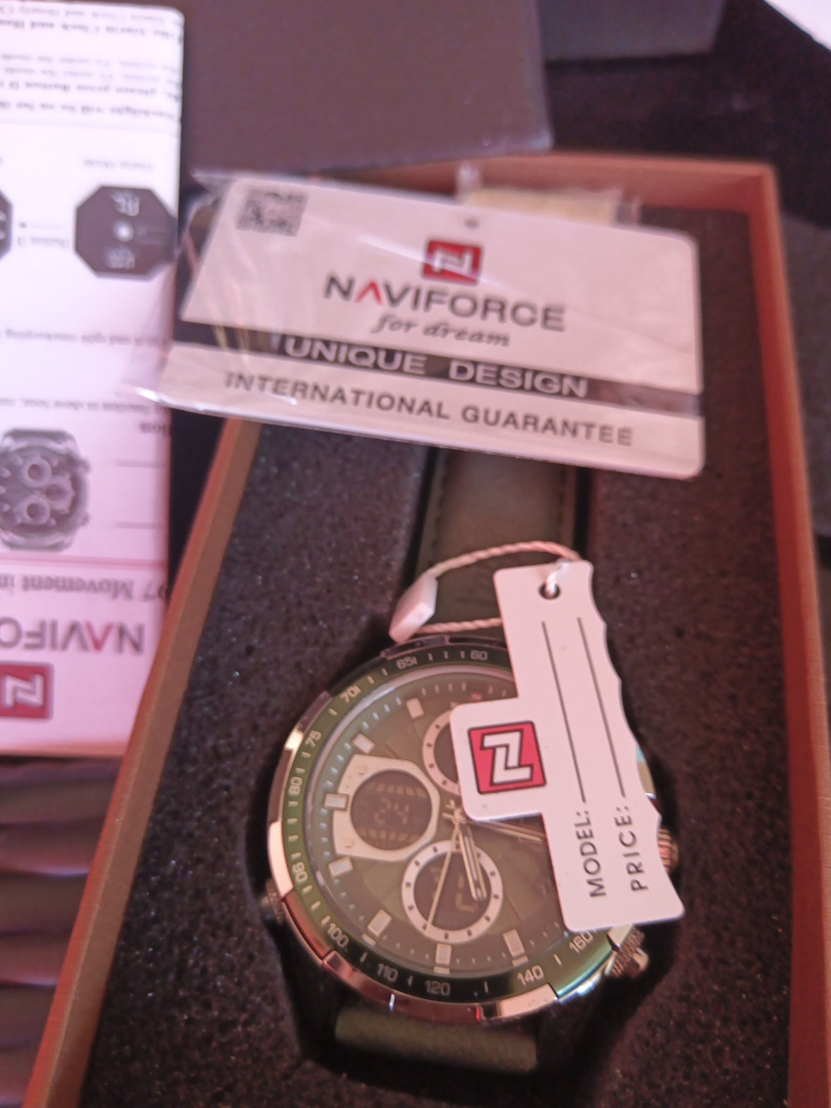Naviforce Chronograph Green Leather Strap Gold Stainless Steel Case Analog Watch13