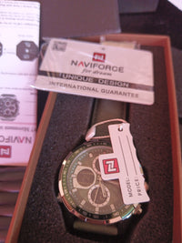 Naviforce Chronograph Green Leather Strap Gold Stainless Steel Case Analog Watch13