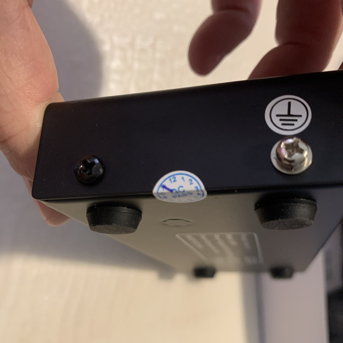 LZSIG Ultra Low Noise 4-Channel Stereo Headphone Amp. *New* [E2 33]17