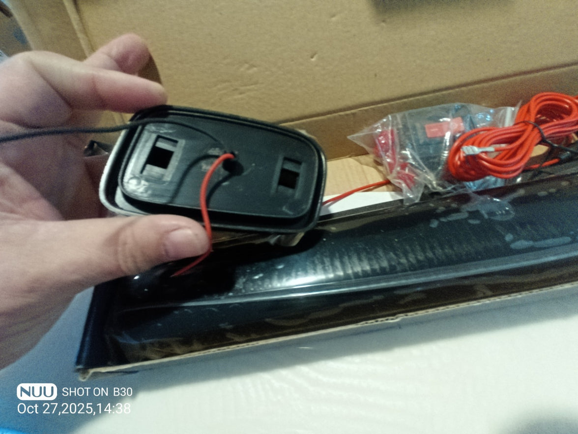 Pick Up Roof Warning Light for Chevy Cab - Amber -  Waterproof IP683