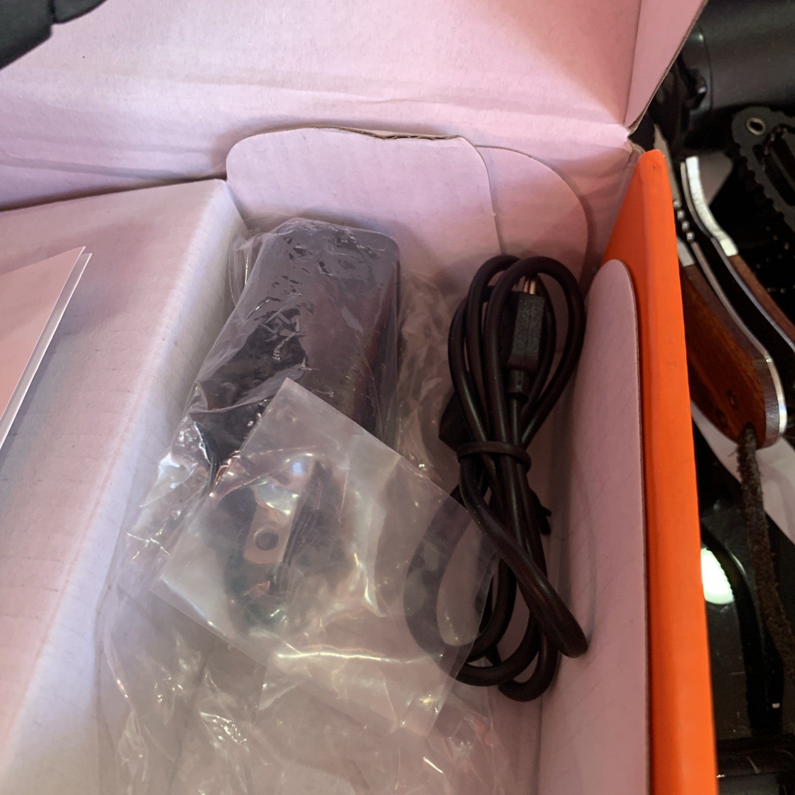 Zoweetek ZW-Z258 Portable Mini Voice Amplifier with Wired Microphone 10W11