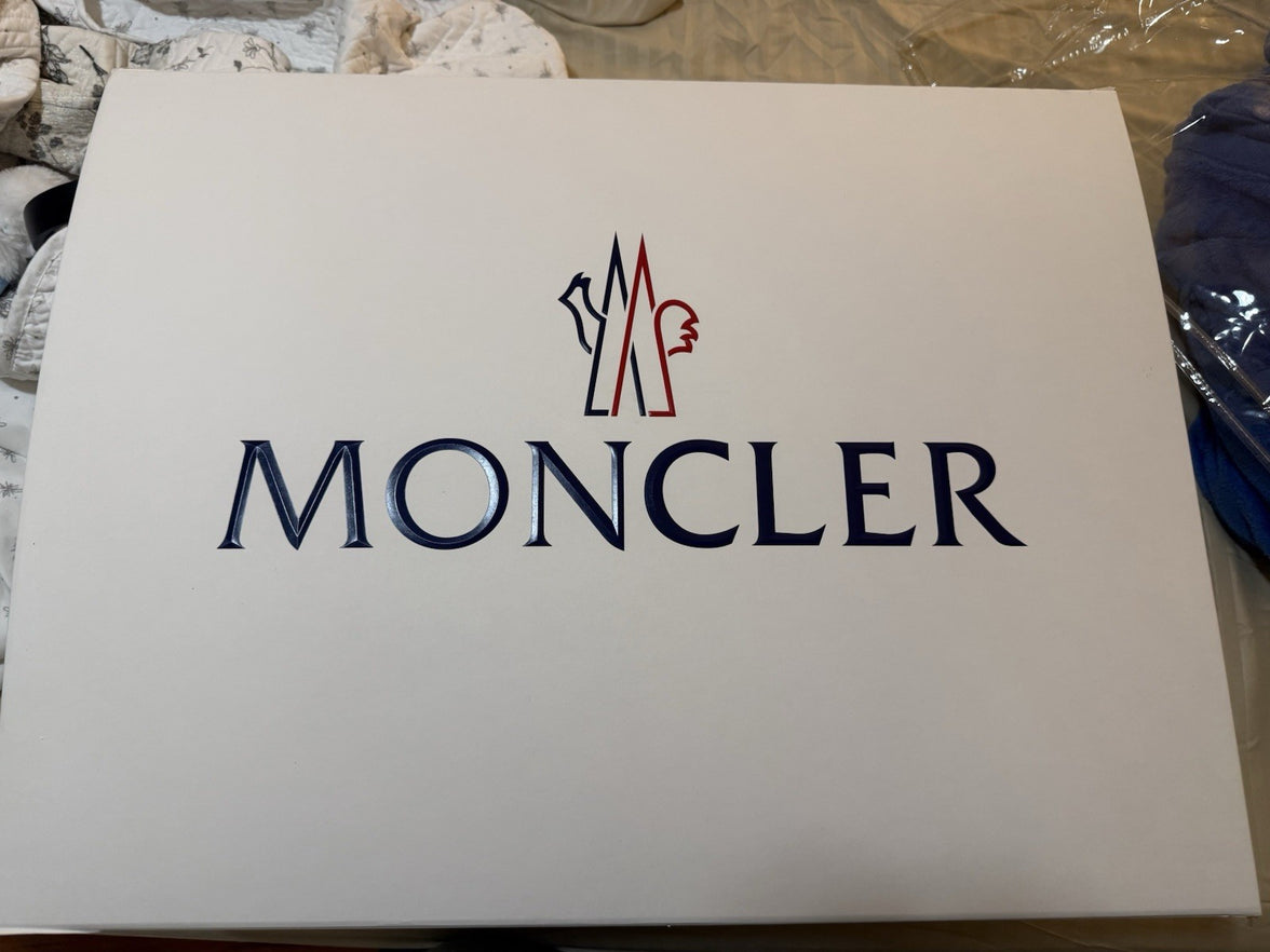 Moncler Moka Girl’s Black Puffer Coat Size 12, Great Condition, Read Description10