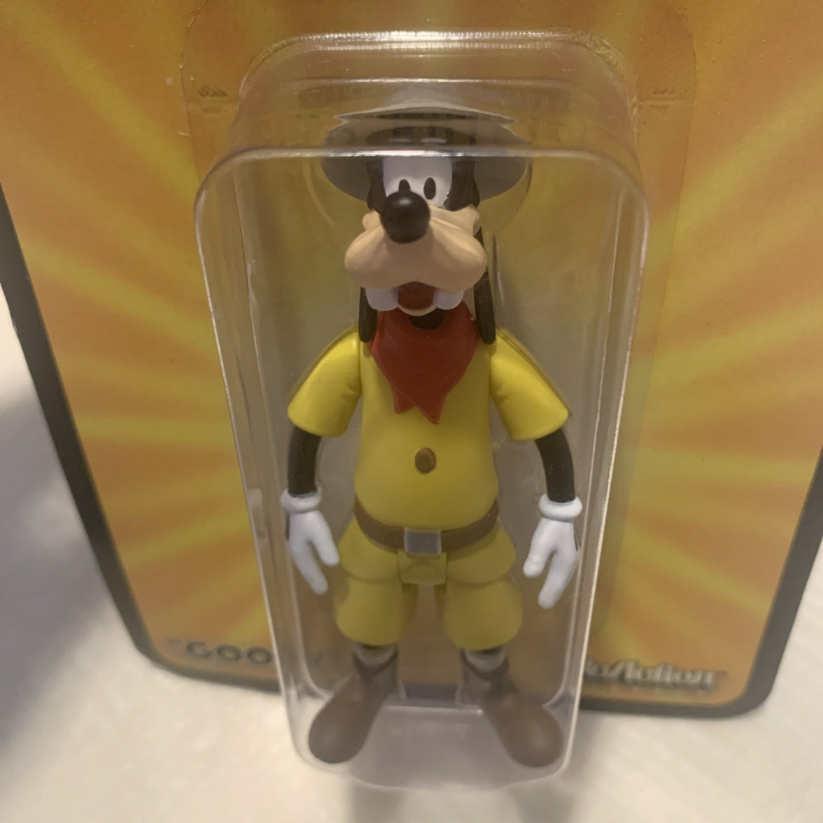 Mickey and friends vintage Collection Goofy Collectible Figure Toy1