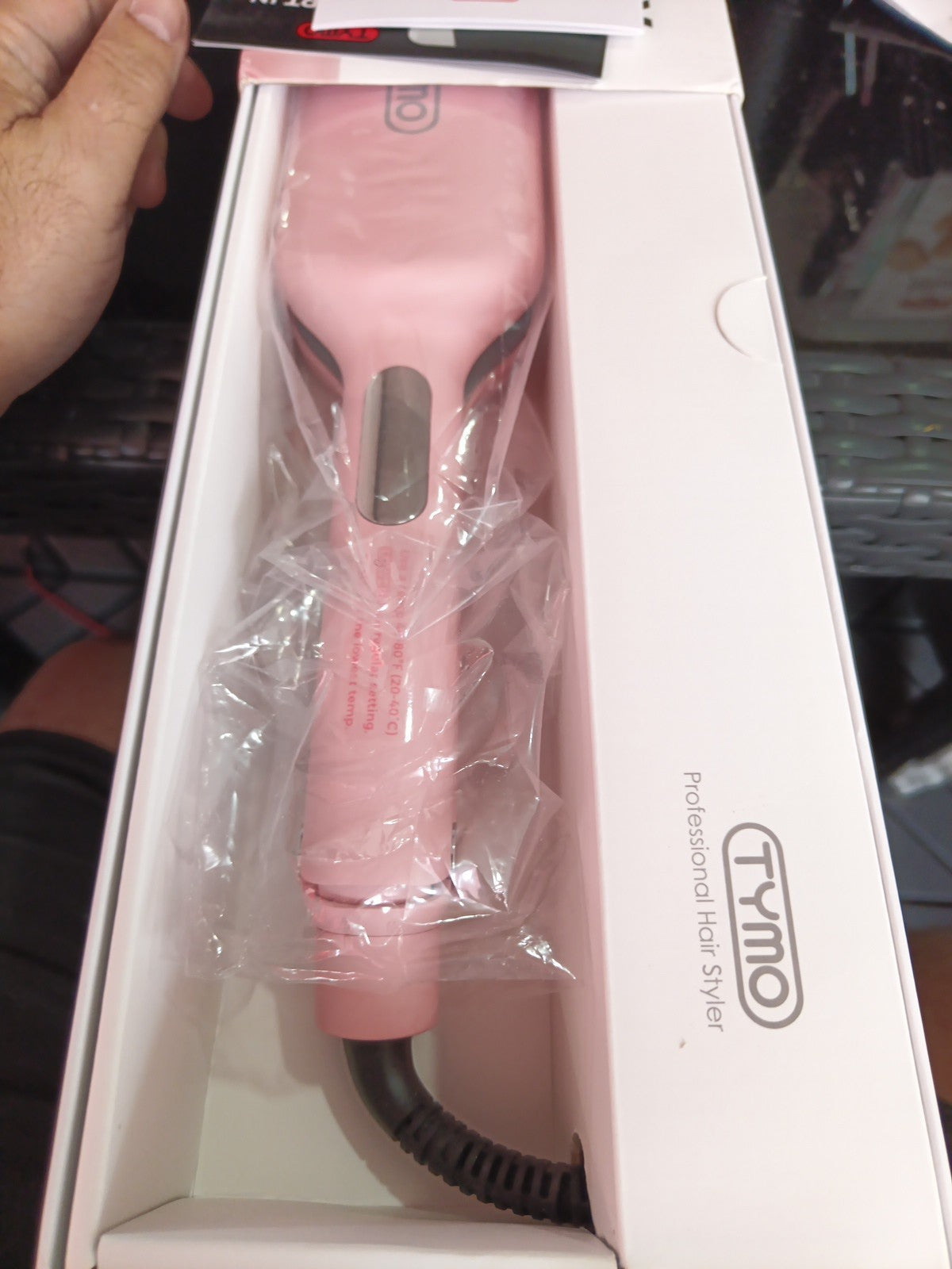 TYMO ROVY Wave Curling Iron - Ceramic 3-Barrel Pink4