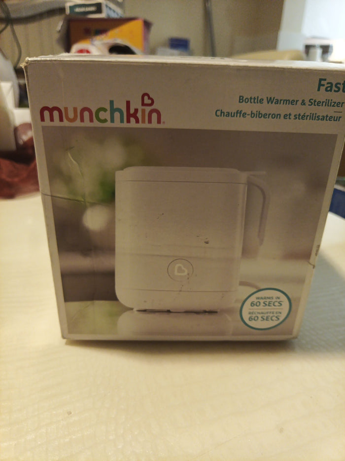 Munchkin Fast Baby Bottle Warmer and Sterilizer - Warms in 60 Seconds0