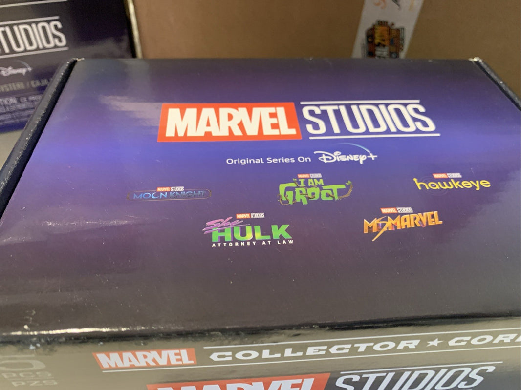 Funko Pop Moon Knight Kevin Disney+ Marvel Collector Corp Box Medium Shirt1