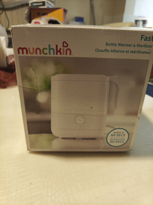 Munchkin Fast Baby Bottle Warmer and Sterilizer - Warms in 60 Seconds