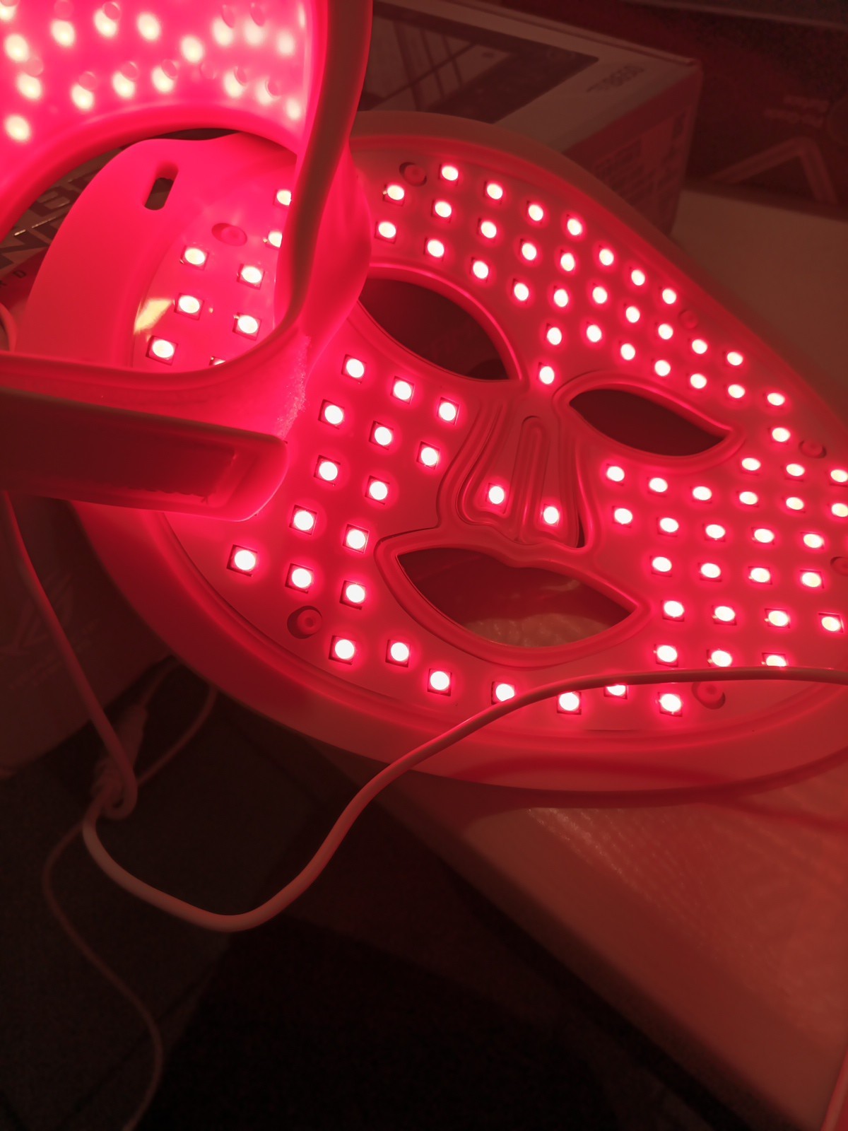 Skin Rejuve Beauty Device iFae Light Therapy for Face And Nec, Multi Color Light16