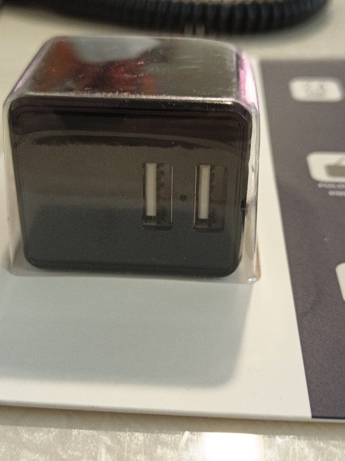 Vivitar Dual USB A Wall Charger 2.4 AMP2