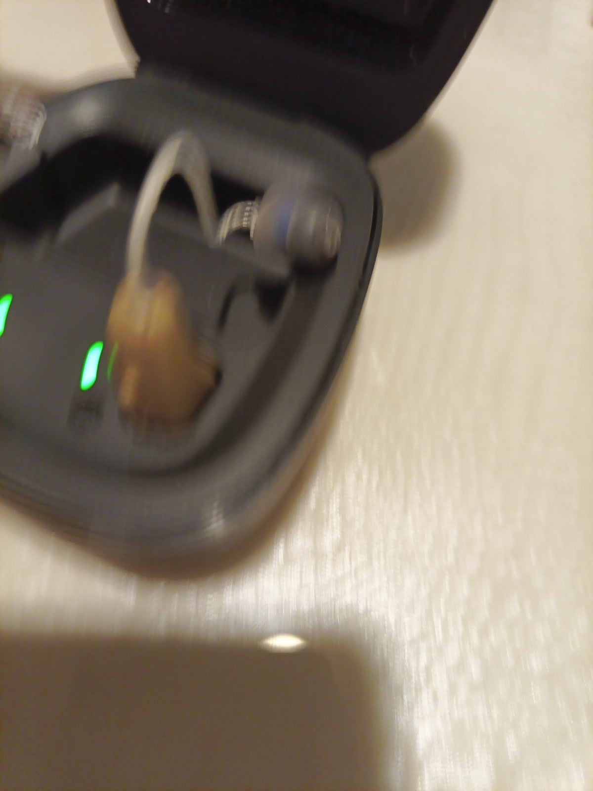 NVOTBY New Hearing Aid Rechargeable Model:M2231 Seniors. Adults. Open Box NEW8
