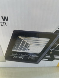 400W LED Solar Floodlight Panel Street Lights Outdoor Waterproof Remote Control2