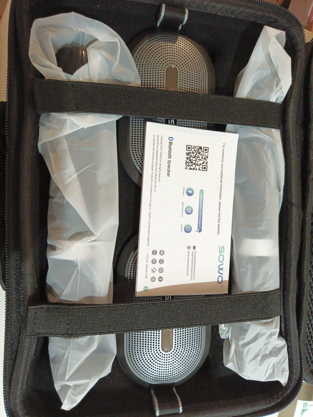 Sowo Model S08 Wireless Dual Bluetooth Speaker Set1