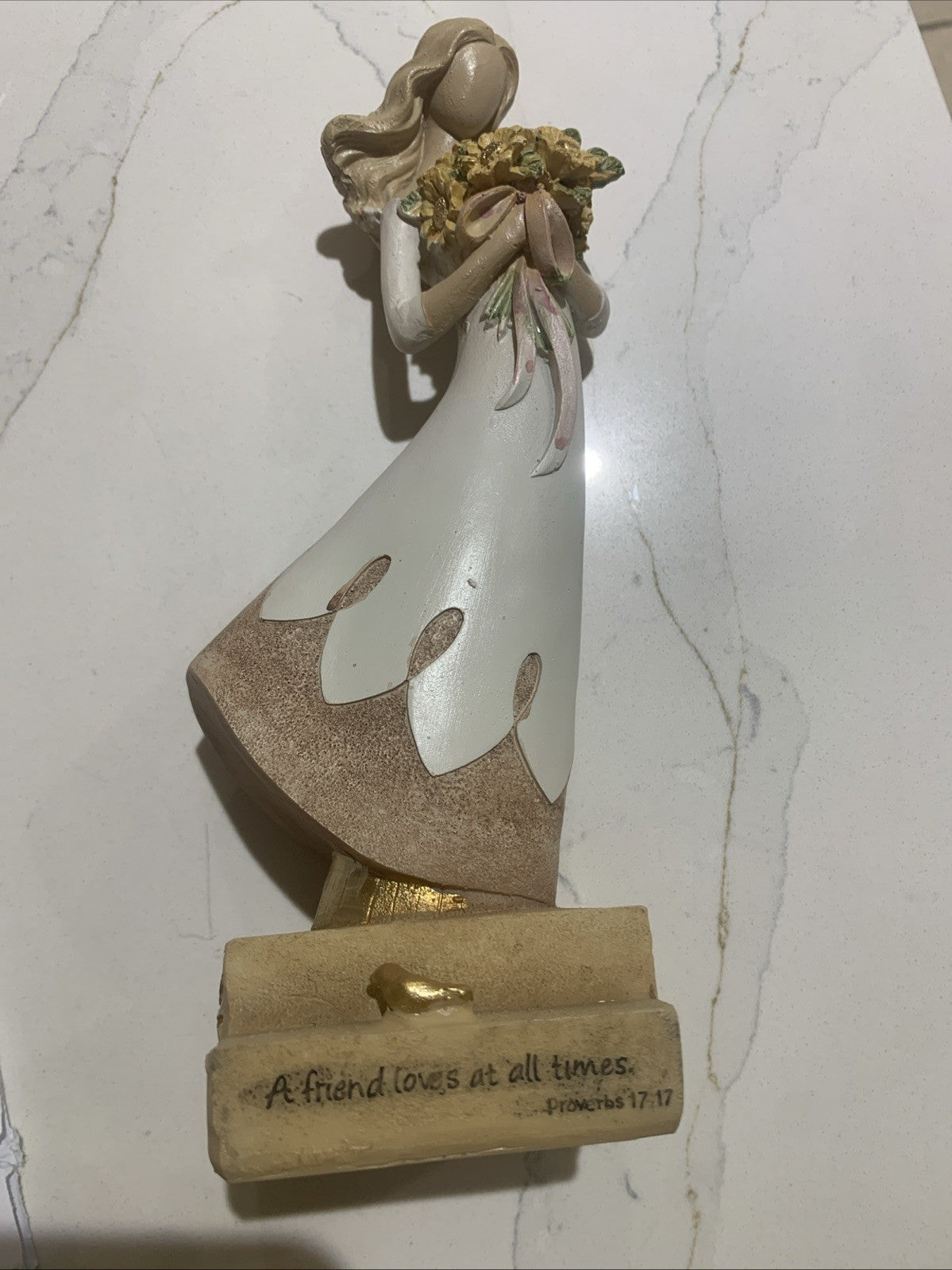 Enesco-Legacy of Love - Friend Flowers Figurine - 40247087