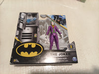 Spin Master Classic The Joker 4" Action with two surprise accessories! NEW0