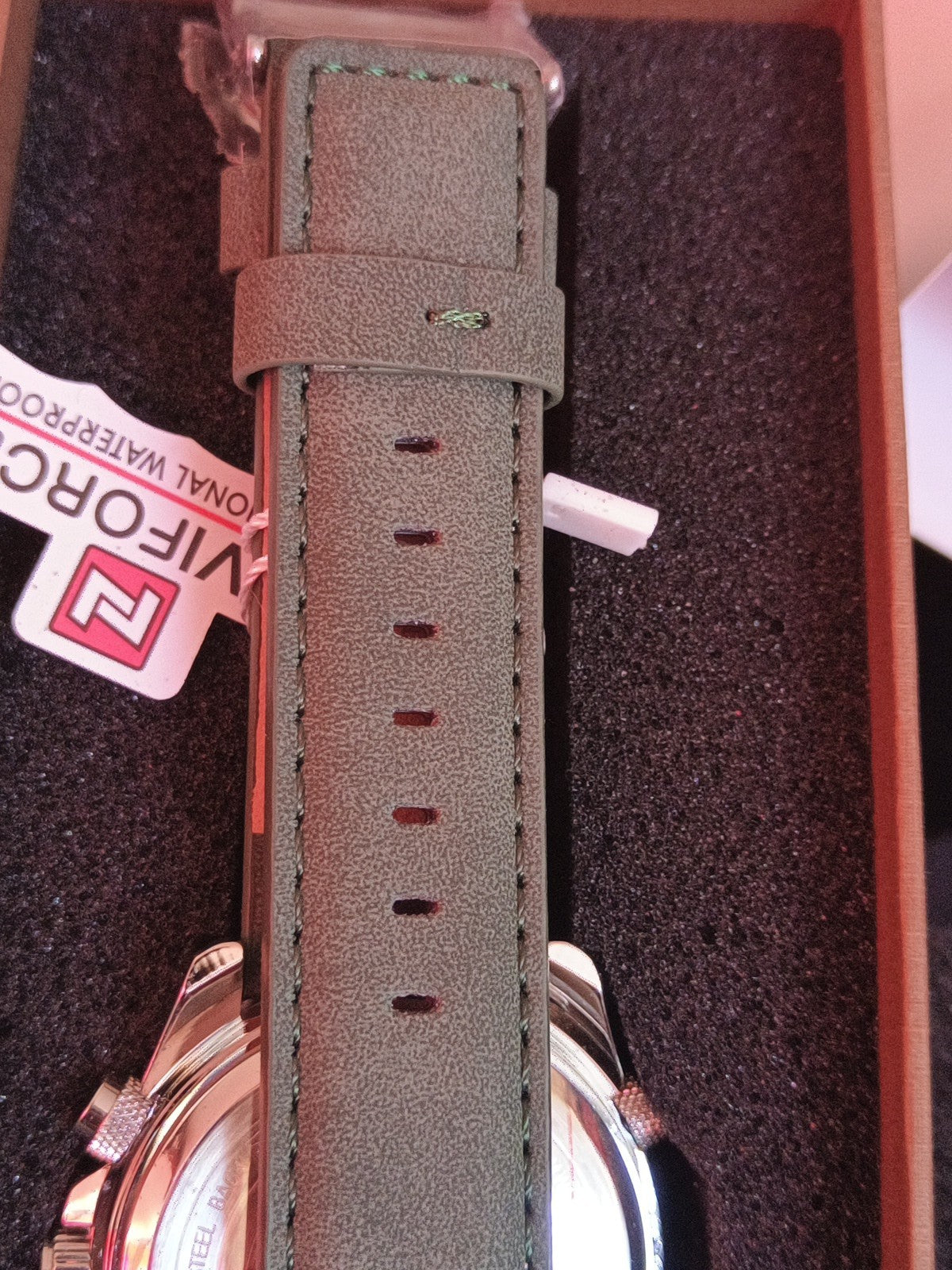 Naviforce Chronograph Green Leather Strap Gold Stainless Steel Case Analog Watch4