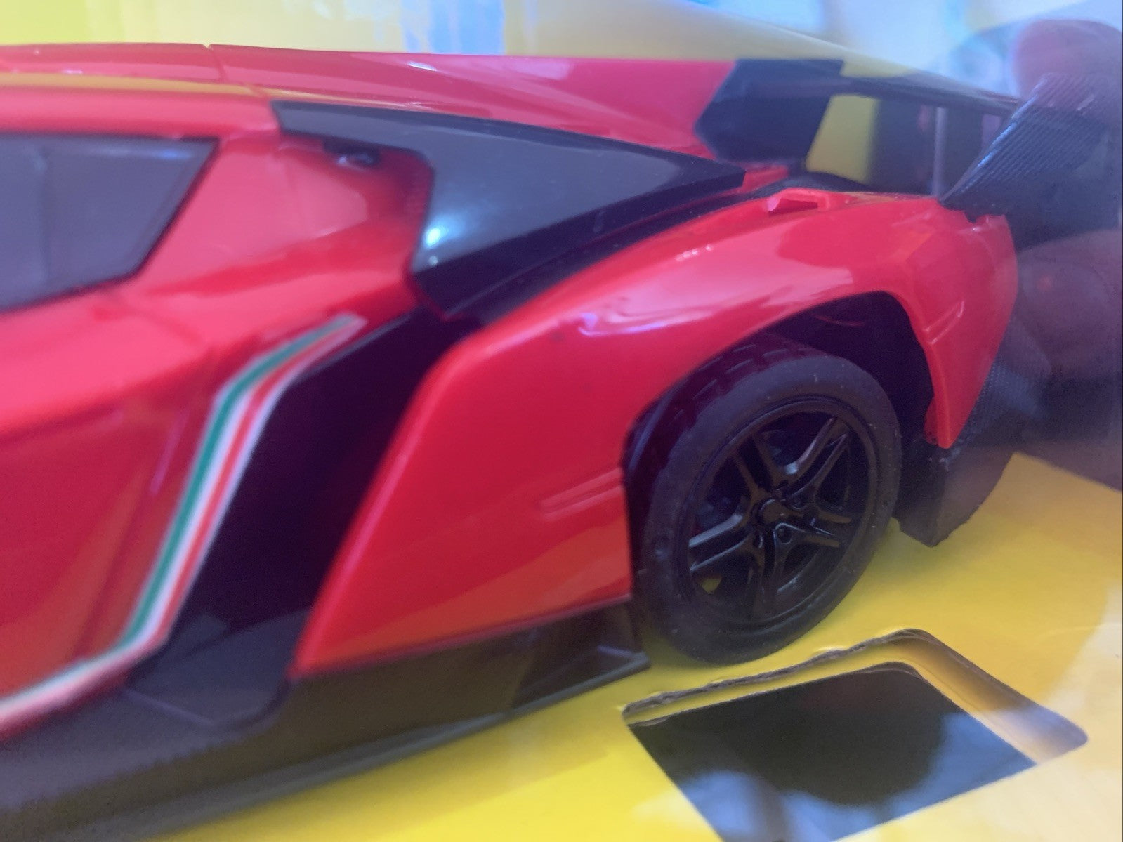 NEW Braha Industries Lamborghini Veneno Radio Control 1:24 Car NIB2