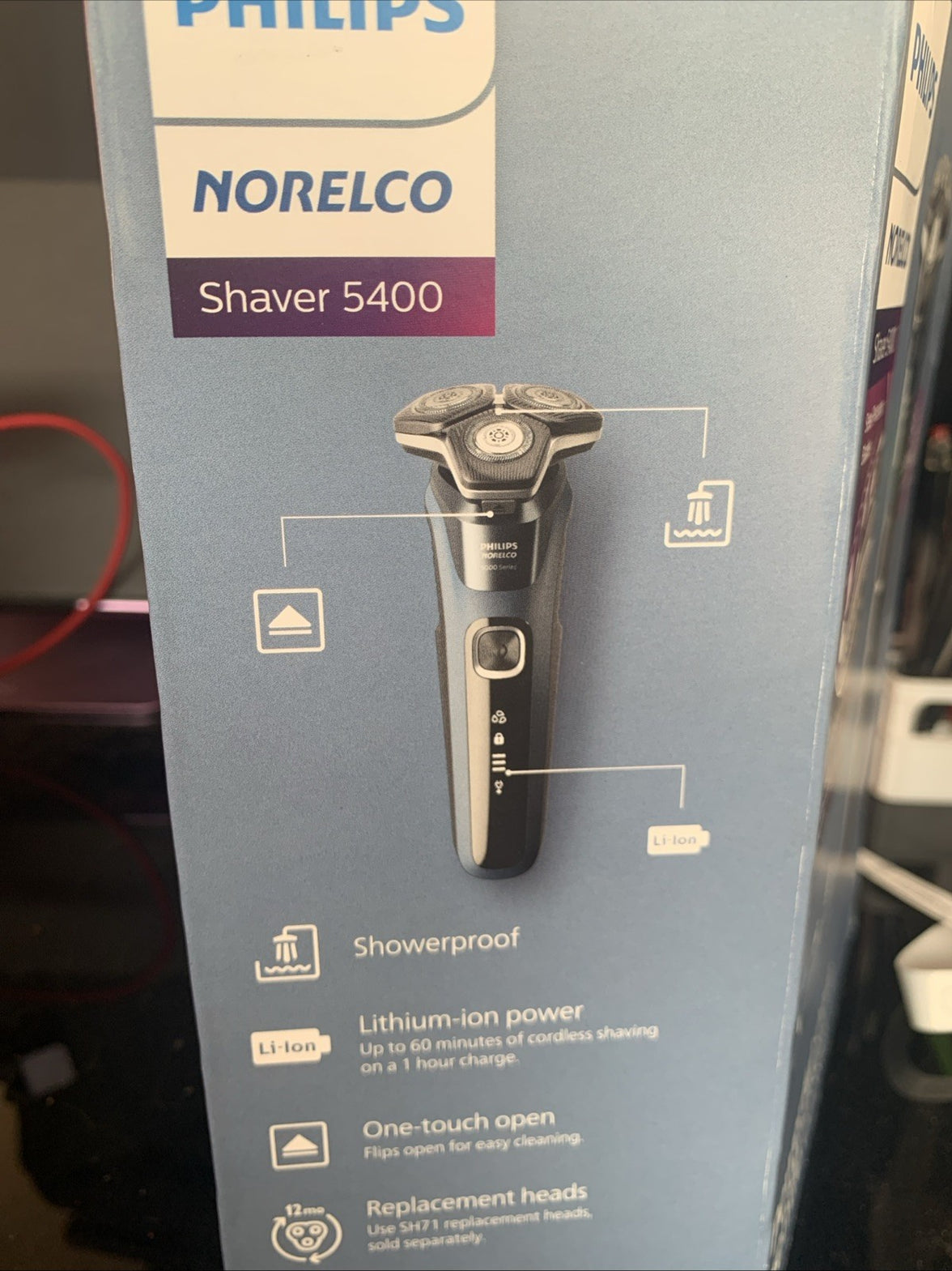 Philips Norelco Shaver 5400 Wet & Dry Rechargeable Shaver S5880/8111