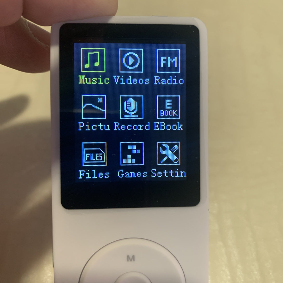 MP3/MP4 Player 64 GB  Player 1.8'' Screen  Player with   Q4R010