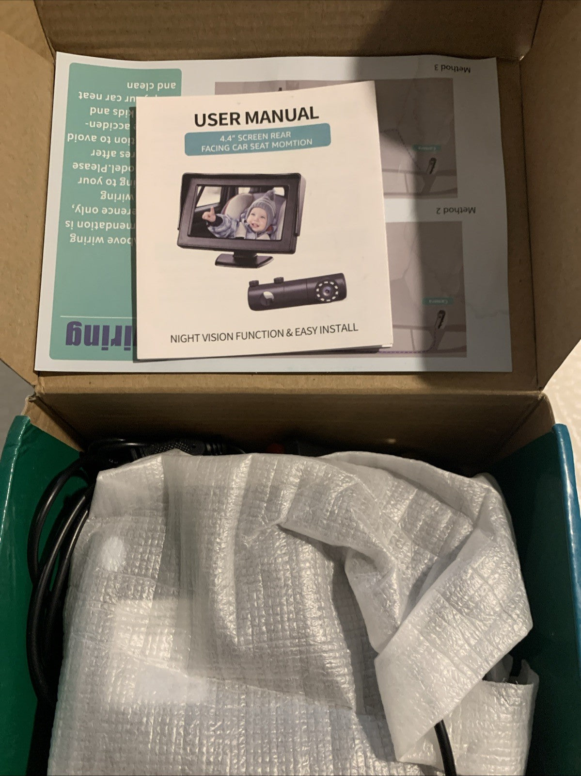 Grownsy Baby Car Monitor YB402CA Keep an eye on you baby or kids6