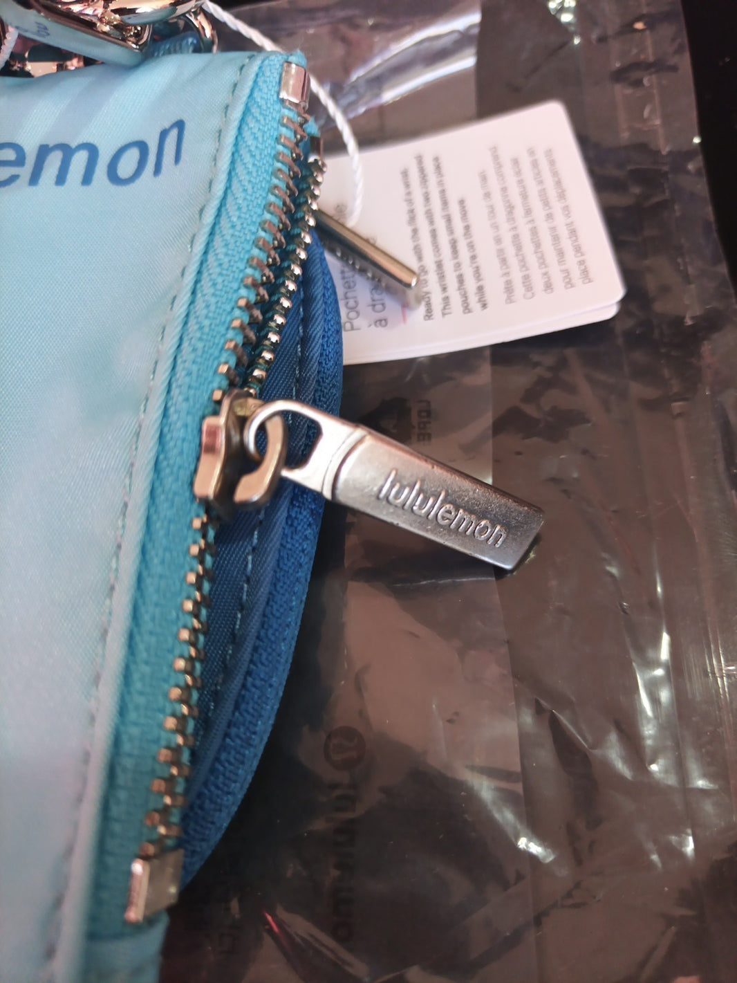 Lululemon Dual Pouch Wristlet PDGR VPOR Blue NWT One Size1