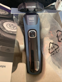Philips Norelco Shaver 5400 Wet & Dry Rechargeable Shaver S5880/8116