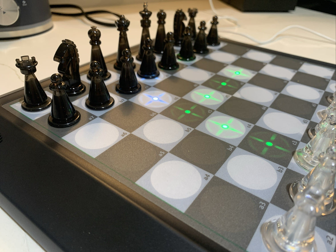 Femuey Unique Smart Chess Board P6, New Open Box, See Pics. Black13