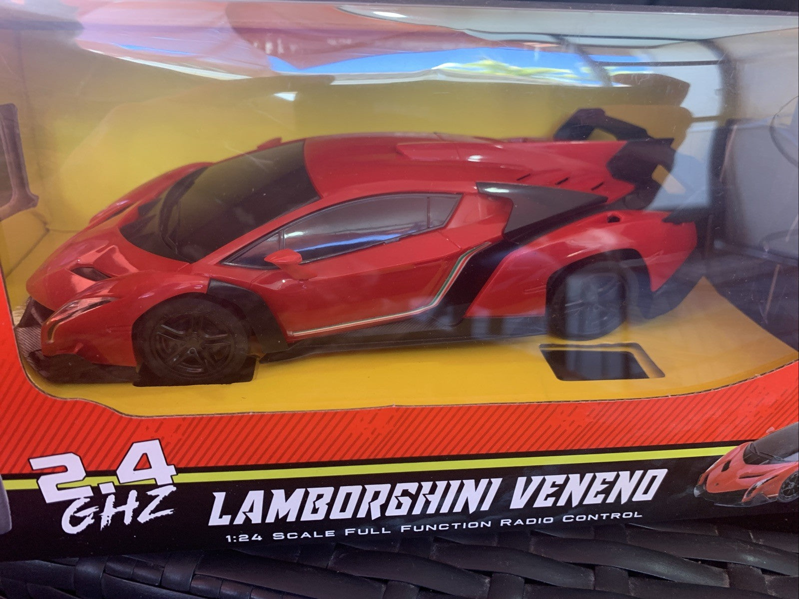 NEW Braha Industries Lamborghini Veneno Radio Control 1:24 Car NIB0