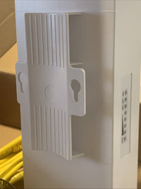 ULNA is a wireless bridge with a maximum wireless data rate of 1000 Mb11