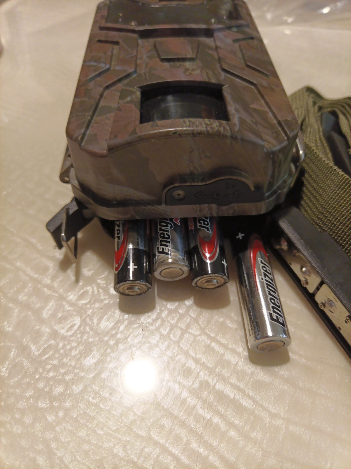 iZeeker iG220 Solar Trail Camera Camouflage Night Vision No Box, 10