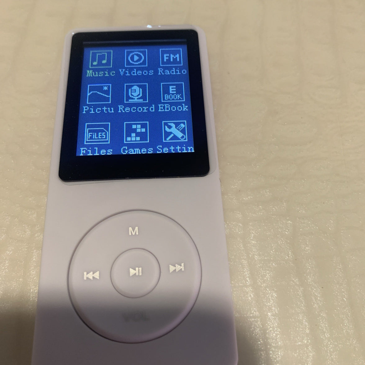 MP3/MP4 Player 64 GB  Player 1.8'' Screen  Player with   Q4R09