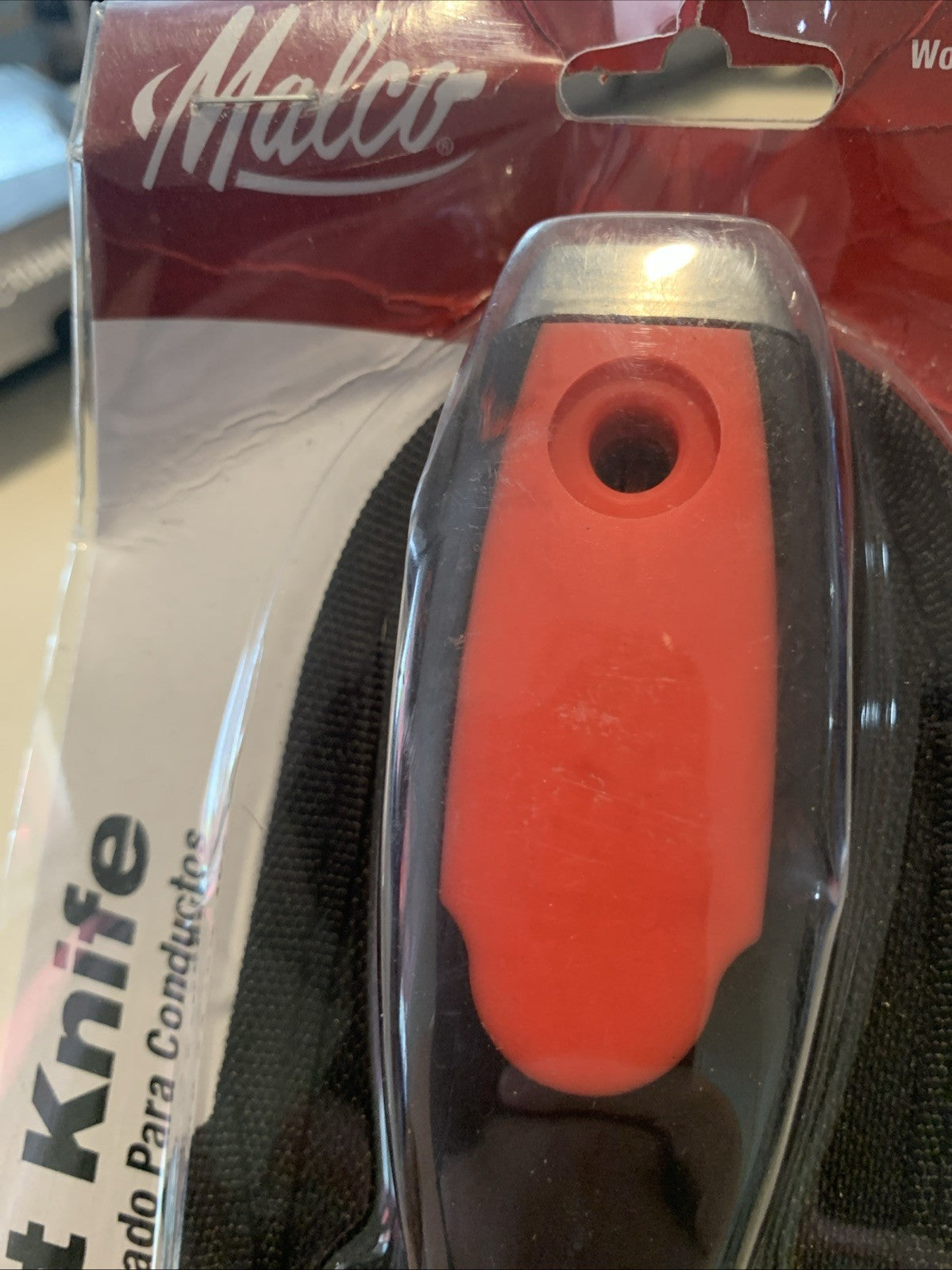 Malco Duct Knife with Serrated Edge DK6S4