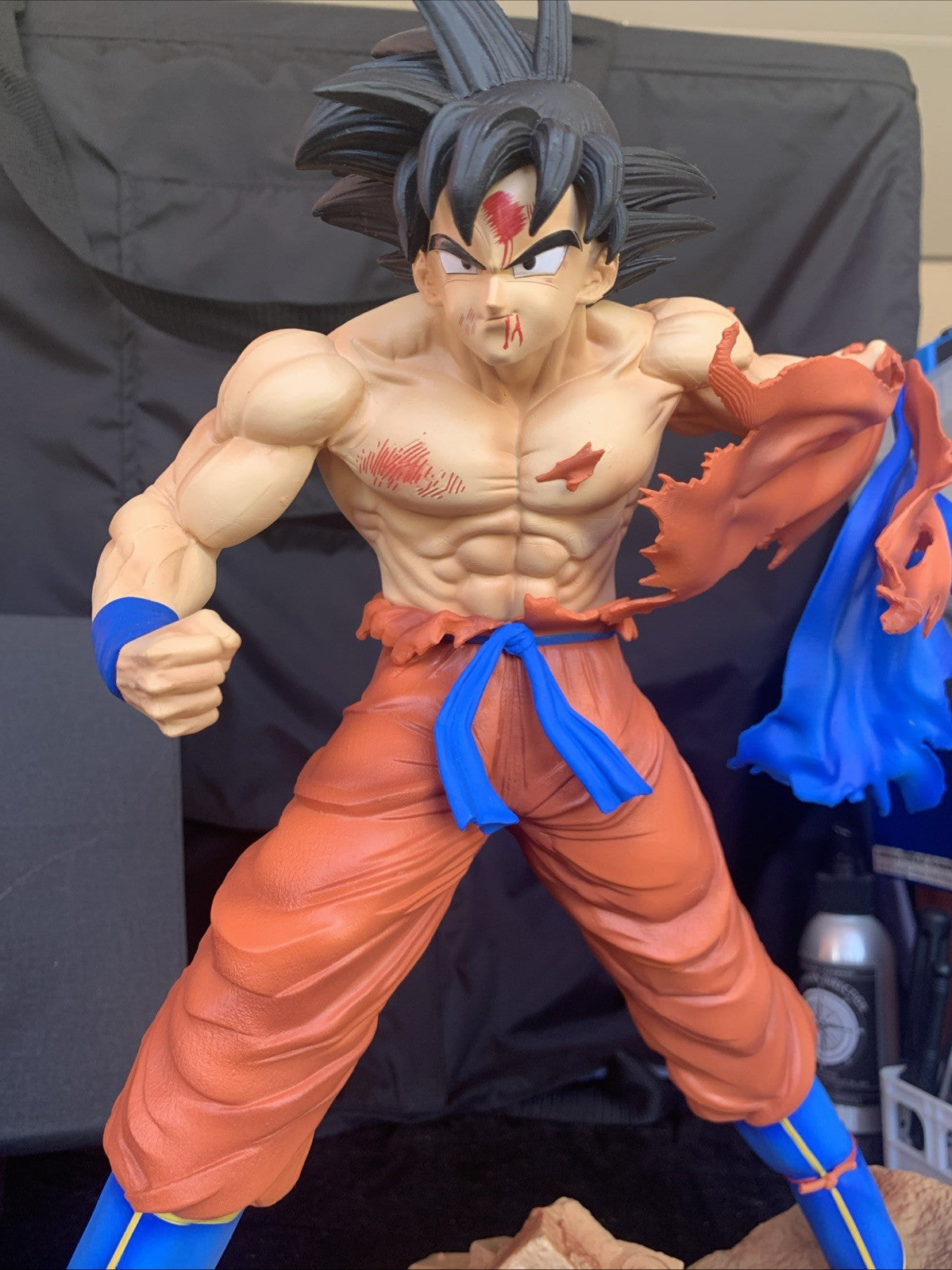 Dragon Ball Z 13in Battle Torn Base Goku PVC Statue Collection Model Toy5