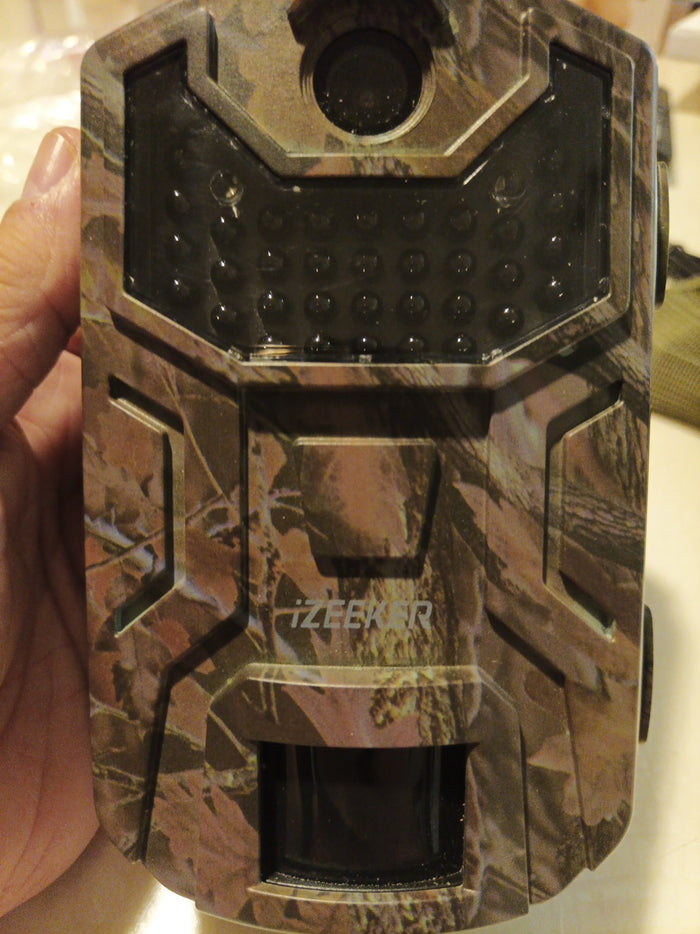 iZeeker iG220 Solar Trail Camera Camouflage Night Vision No Box, 0