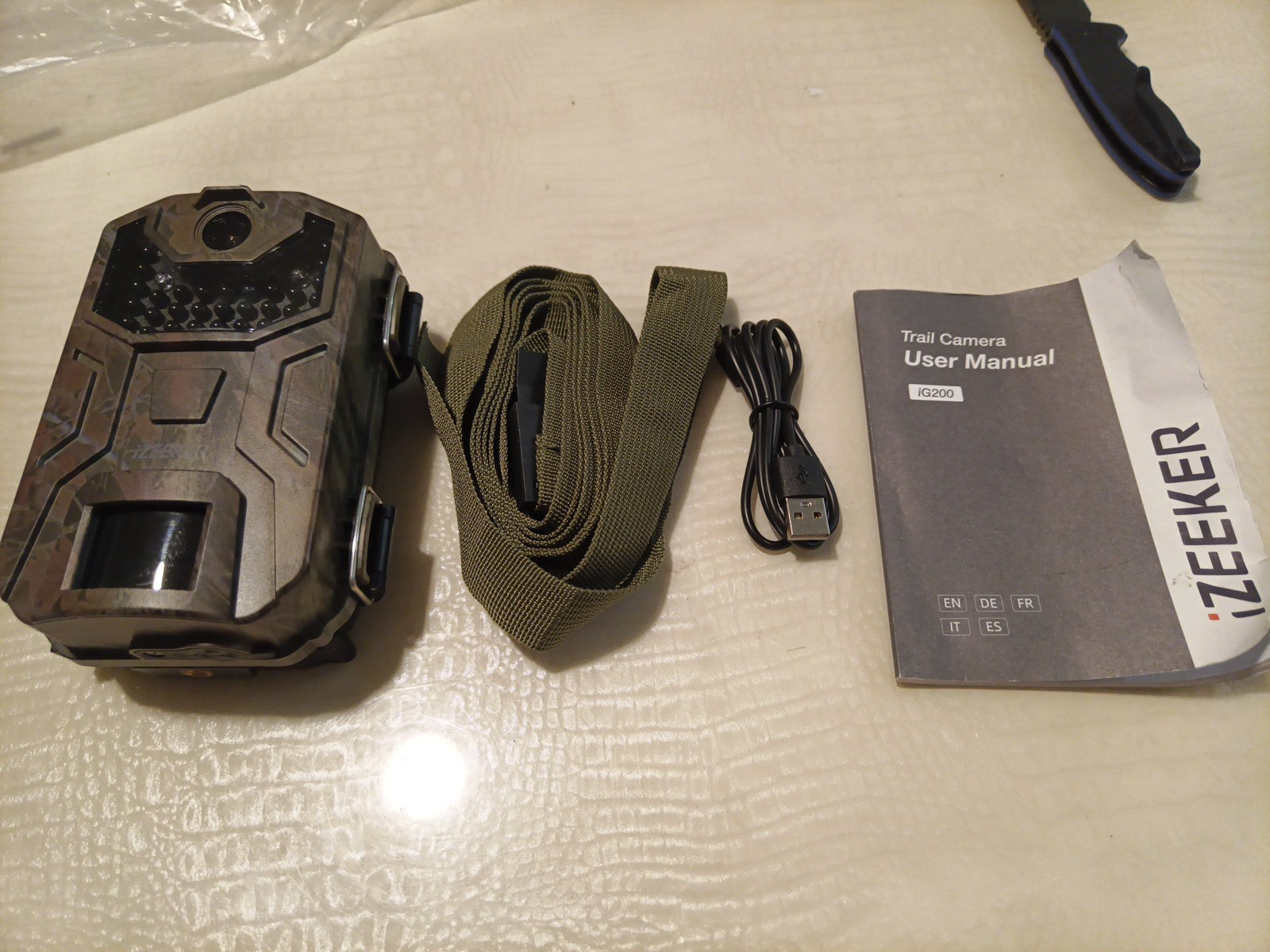 iZeeker iG220 Solar Trail Camera Camouflage Night Vision No Box, 9