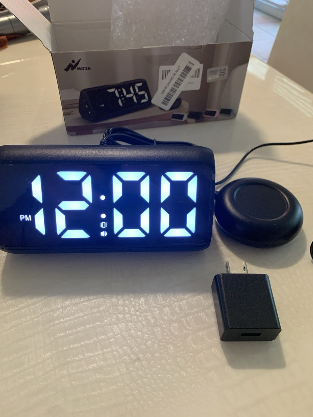Alarm Clock With Vibrating Pad For Under Pillow, Multiple Color Lights Choices1