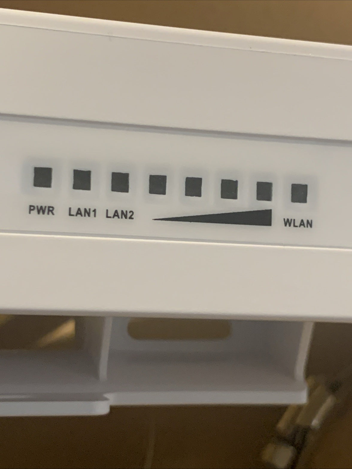 ULNA is a wireless bridge with a maximum wireless data rate of 1000 Mb10