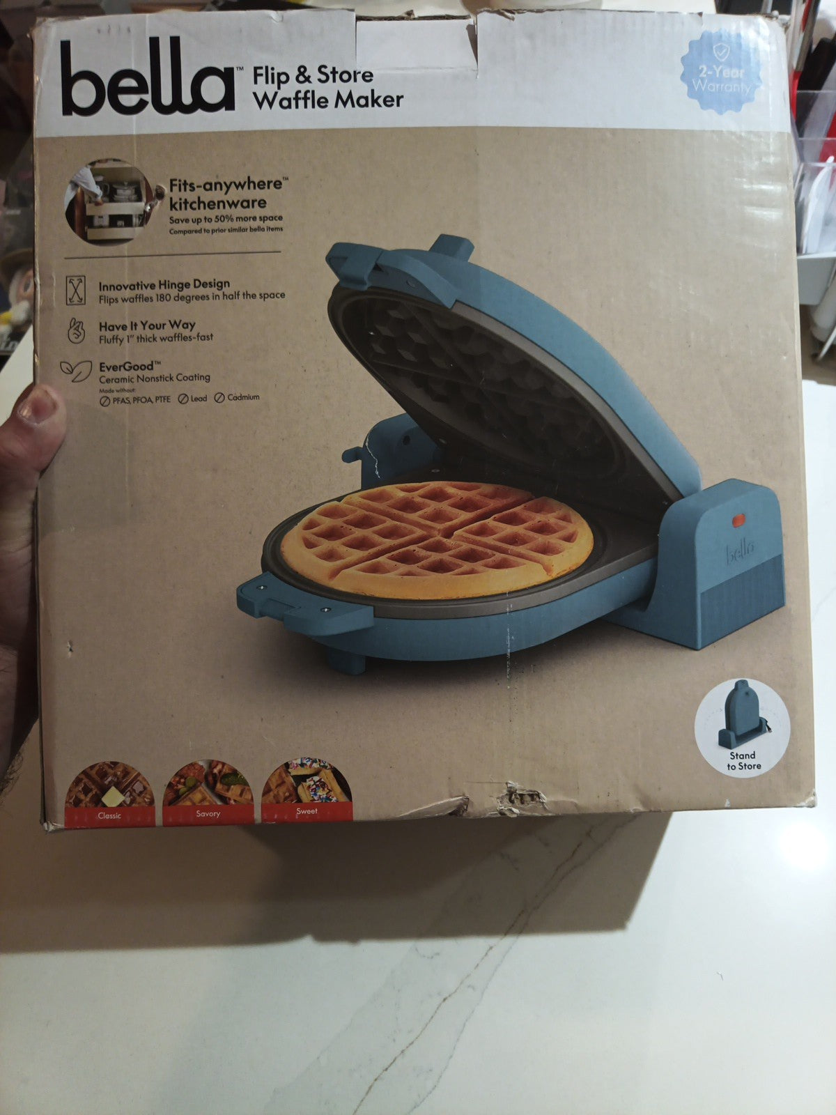 Flip-N-Store Belgian Waffle Maker, Evergood™ Ceramic Nonstick Coating, Surf Blue0