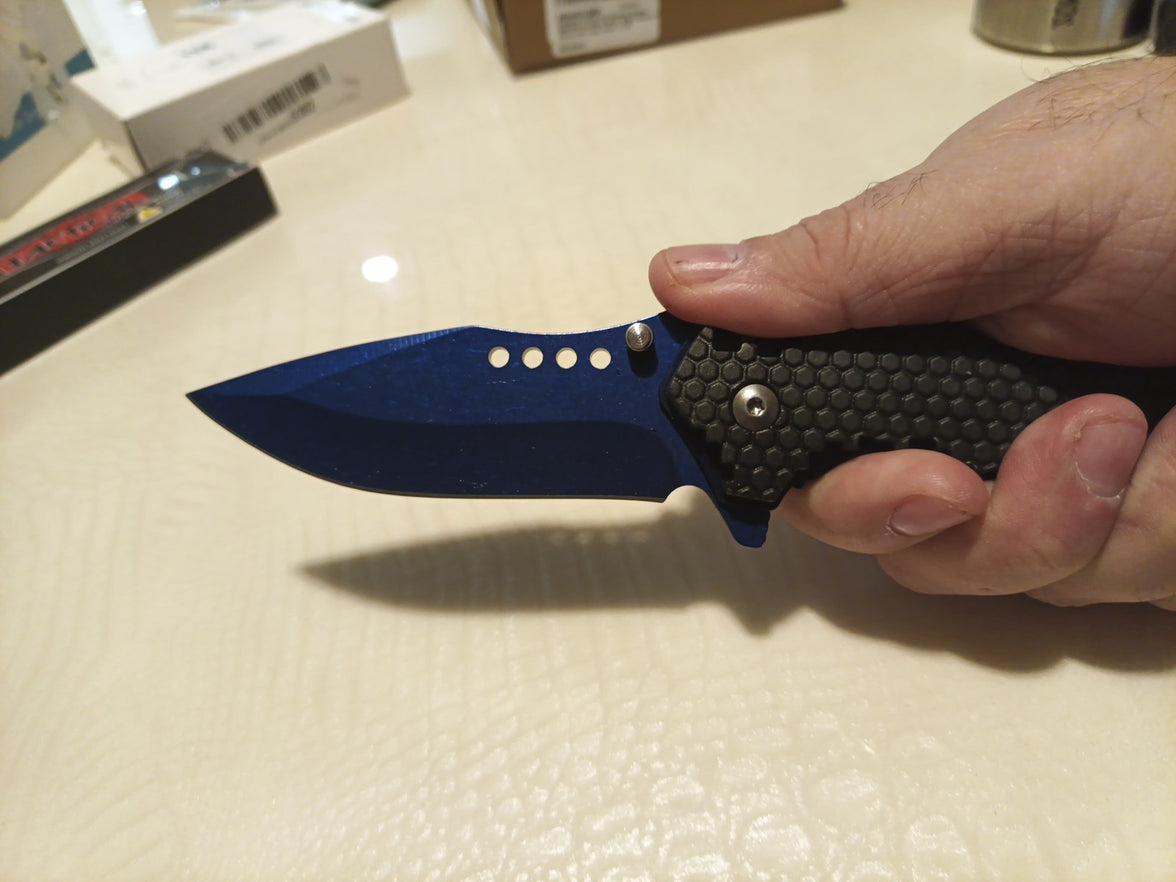 Razor - Assisted Opening Liner Lock Knife' Blue And Black3