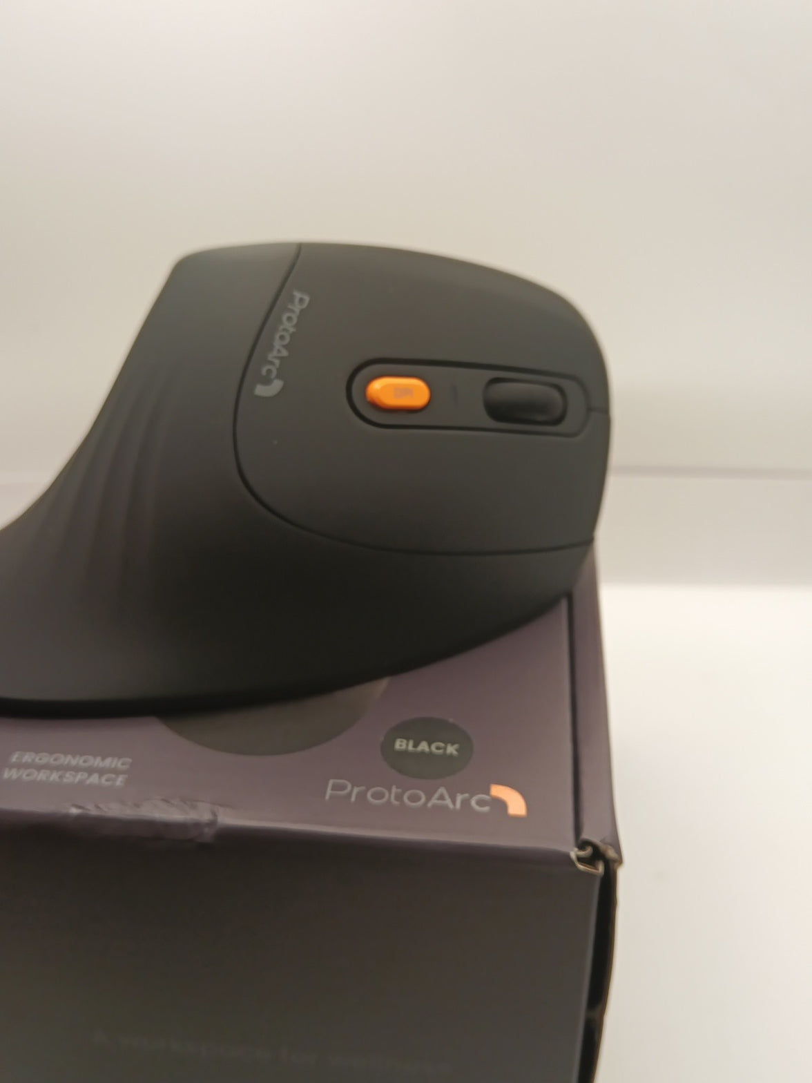 ProtoArc Ergonomic Computer Mouse, EM11 NL Bluetooth Rechargeable Wireless6