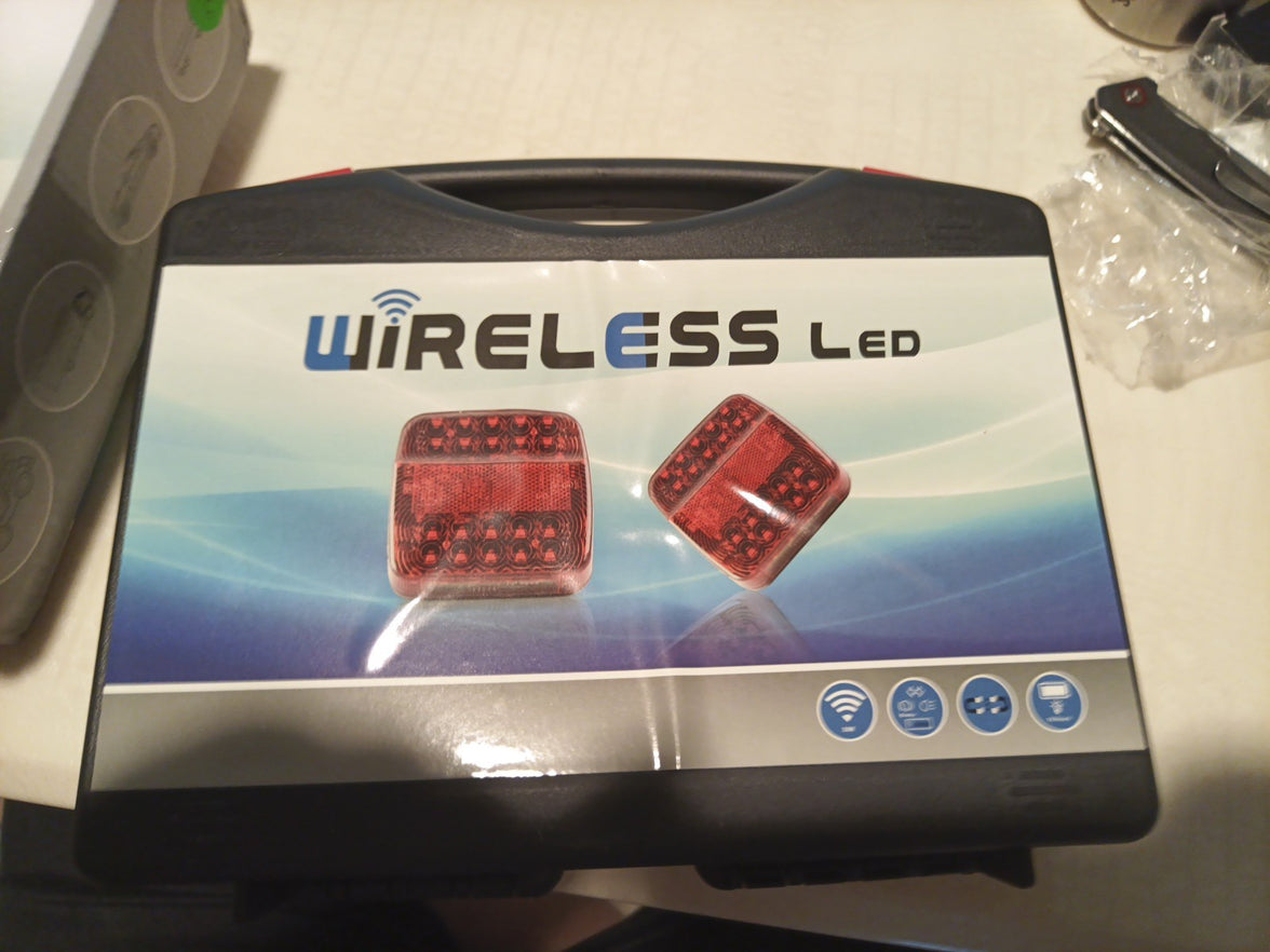2pc Set LED Magnetic Wireless Trailer TailLight Kit Automotive New In Box4