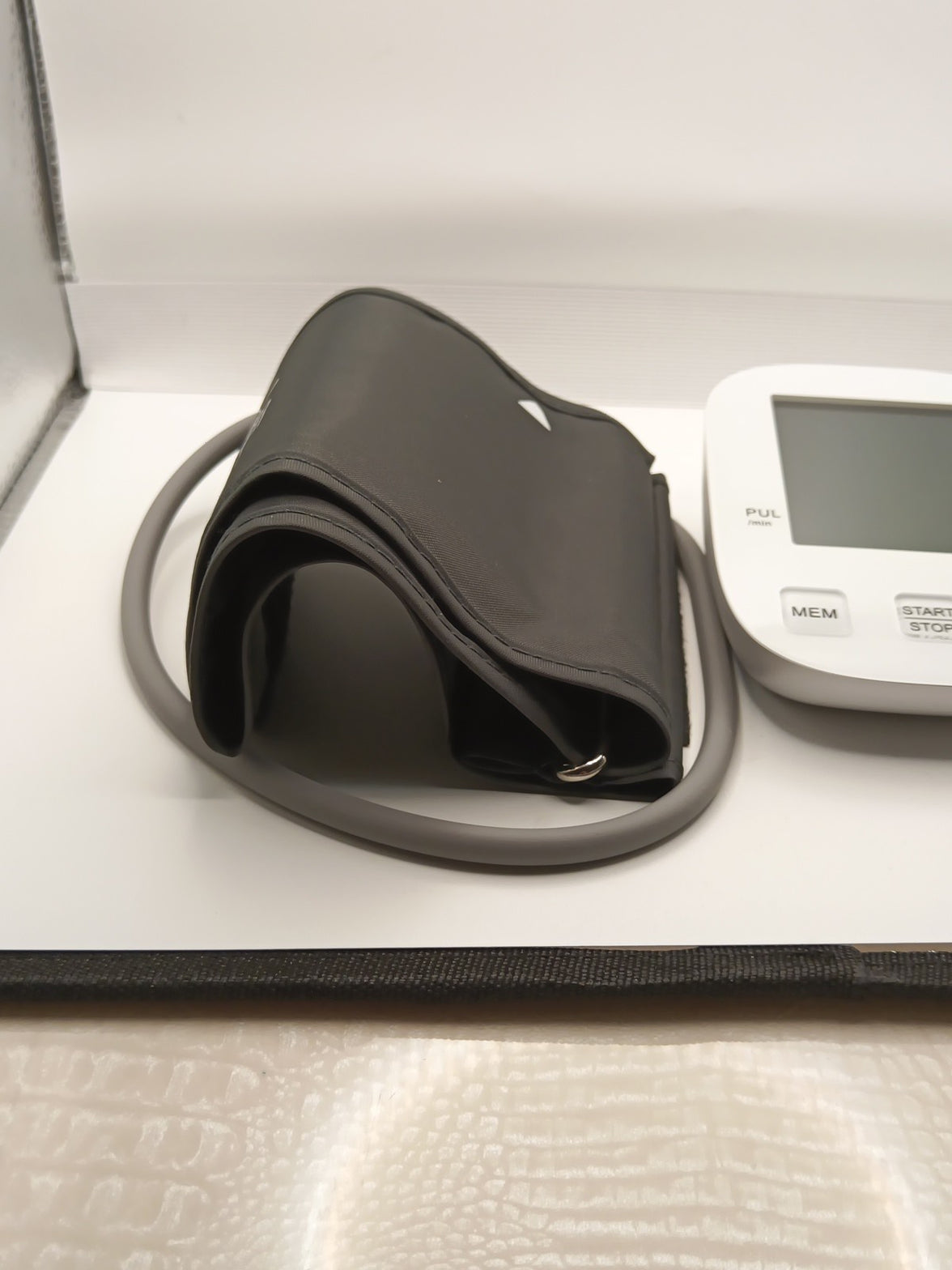 Automatic Blood Pressure Monitor BP Machine Upper Arm Cuff Heart Rate Monitor3