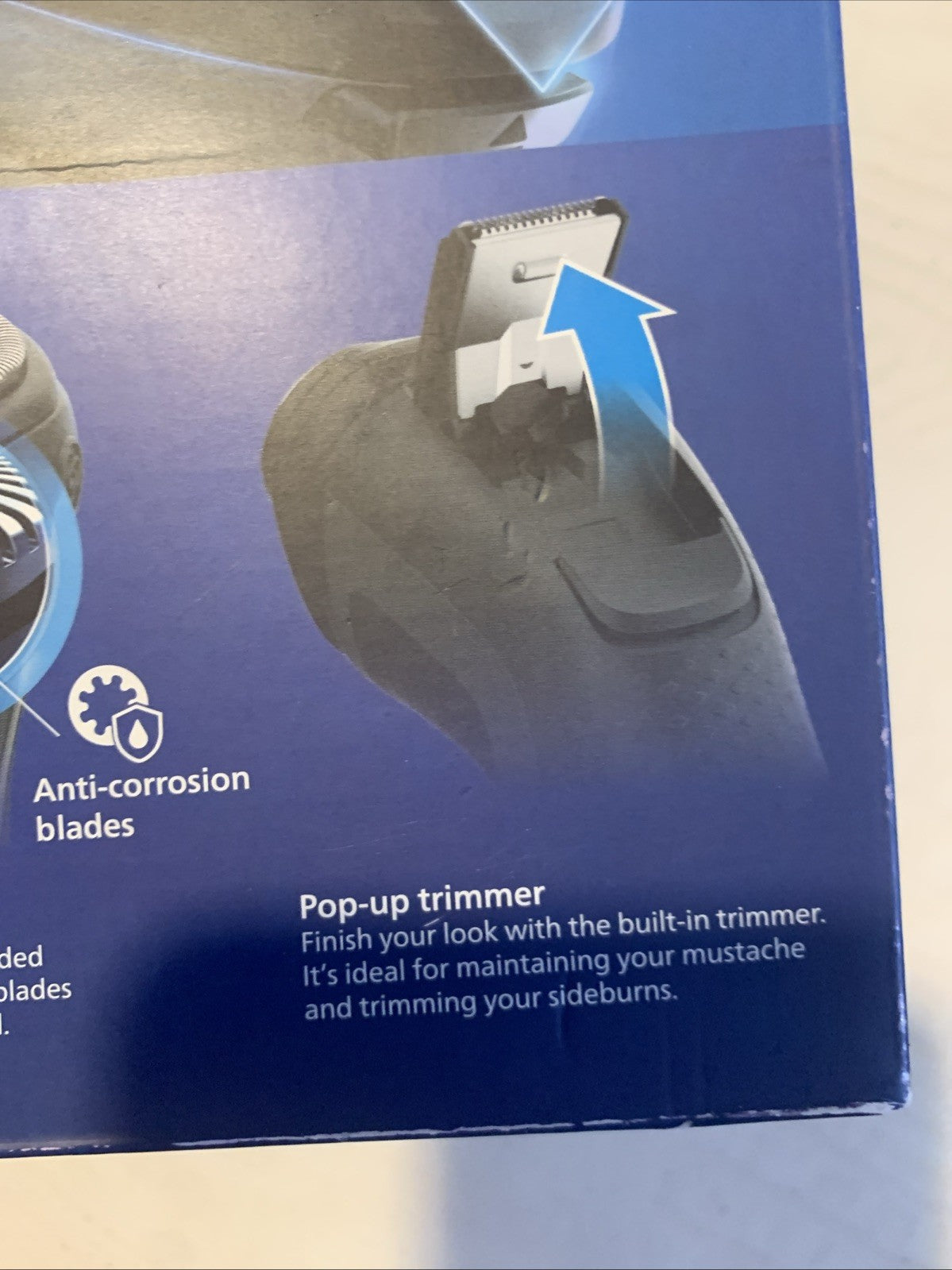 Philips Norelco Shaver 3900 Wet & Dry Electric Shaver6