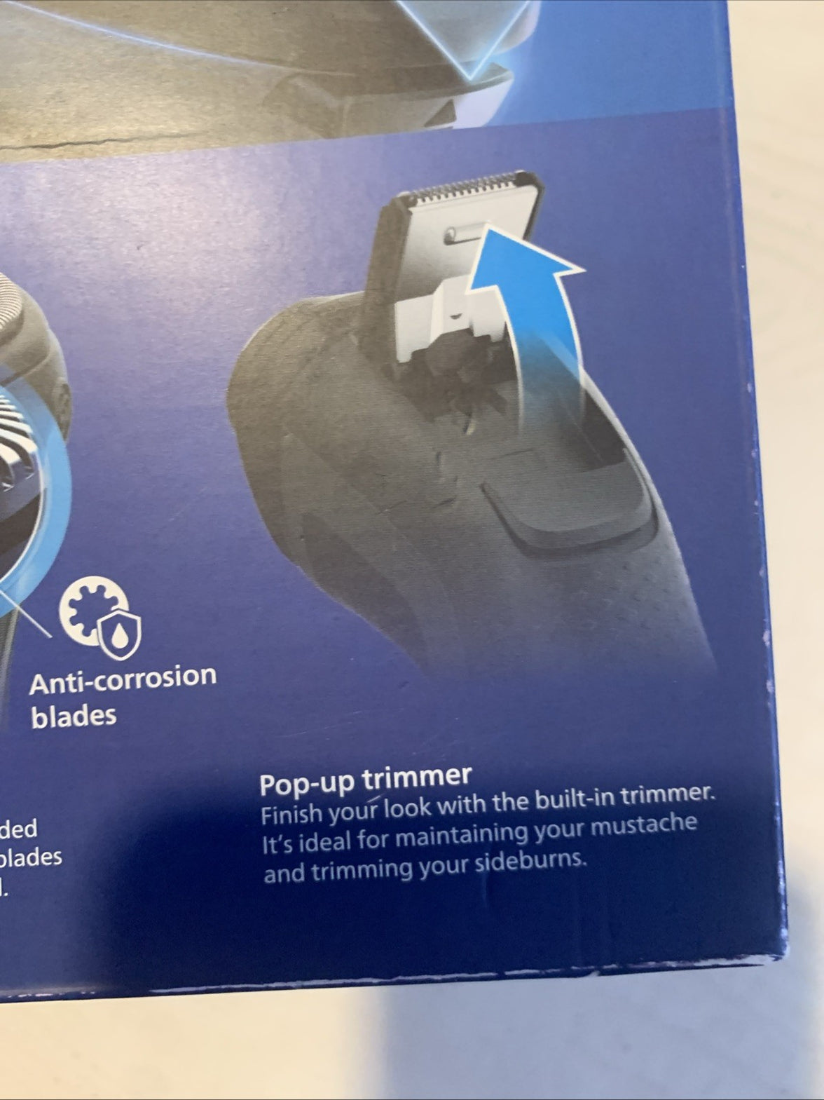 Philips Norelco Shaver 3900 Wet & Dry Electric Shaver6