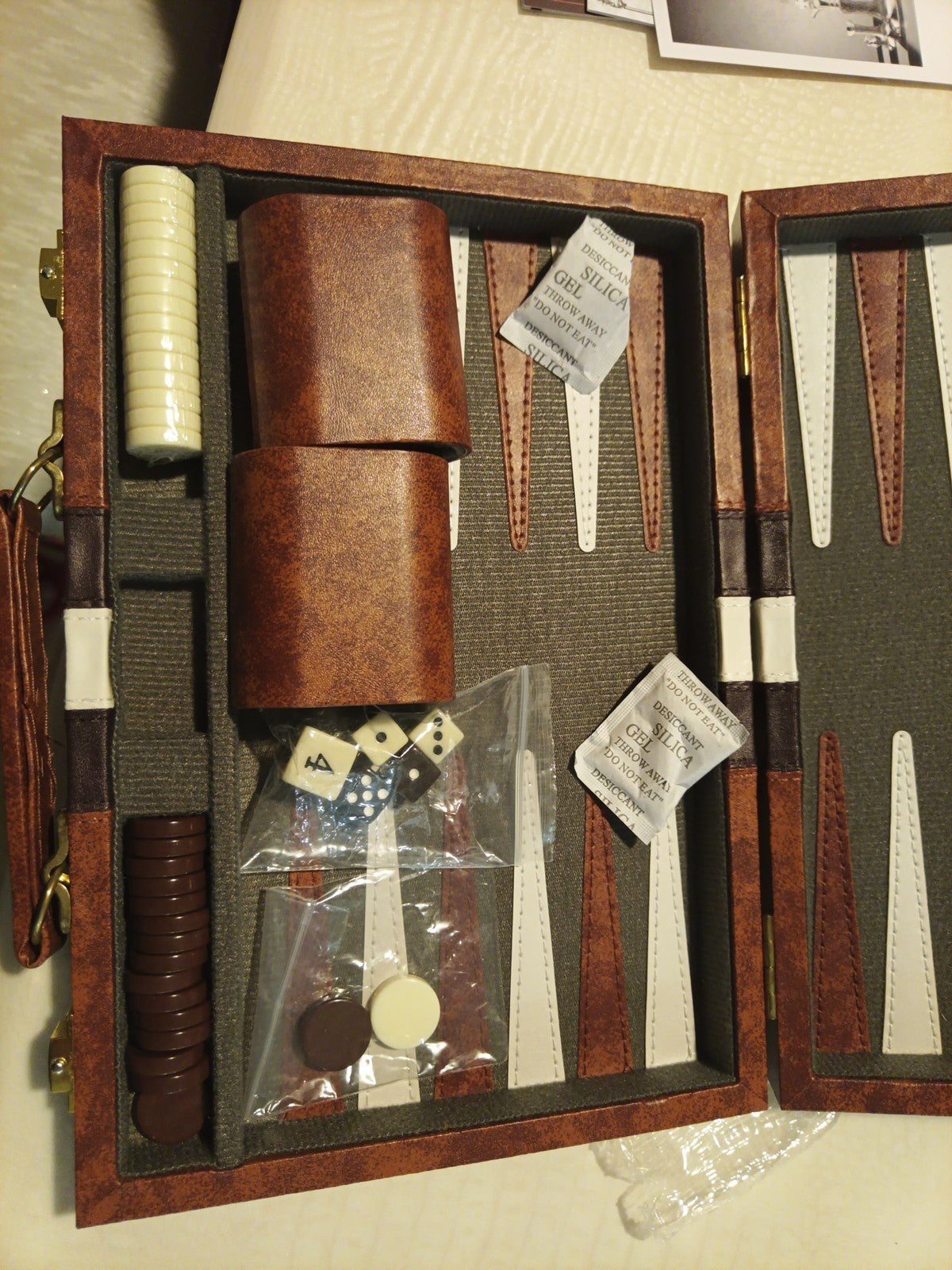 Amerous Backgammon 15 inch classic board game w/leather case 5