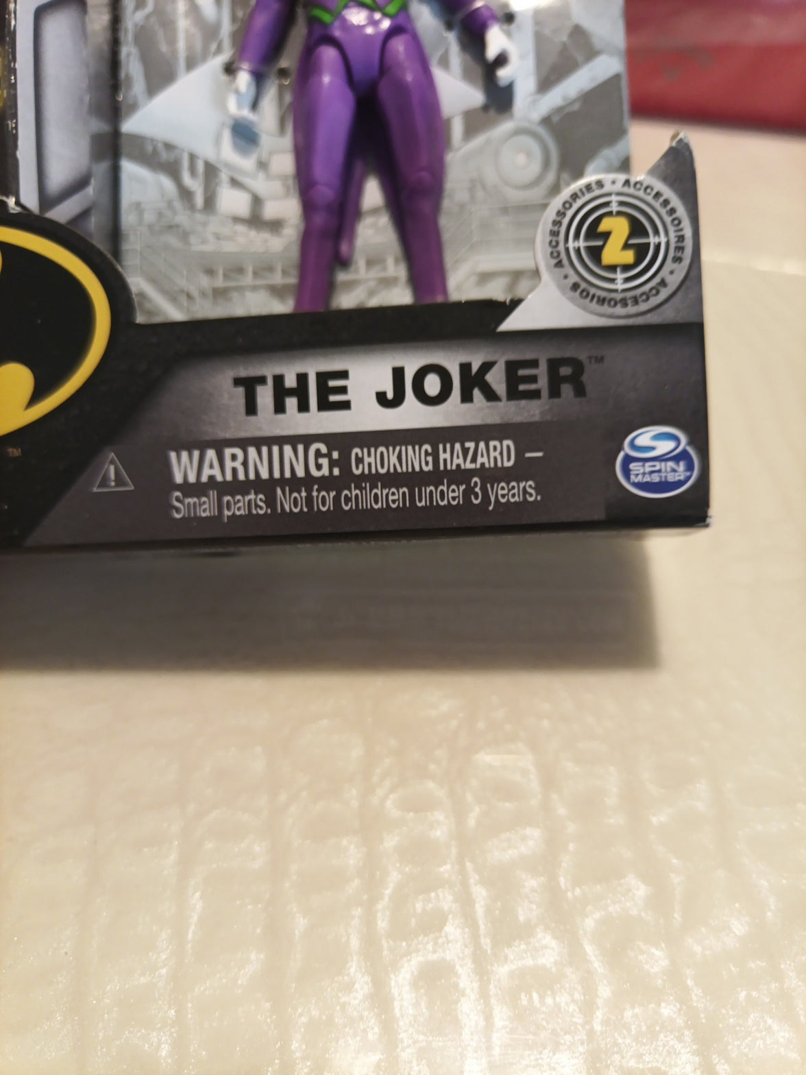Spin Master Classic The Joker 4" Action with two surprise accessories! NEW3